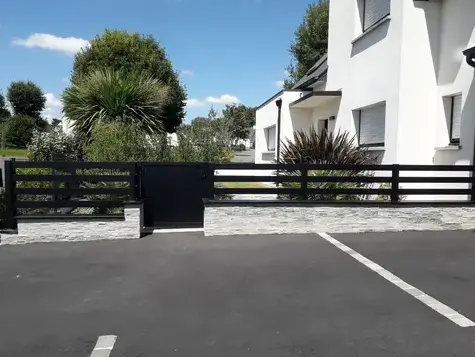 mobilier-métallique à Montauban-de-Bretagne - image 4